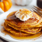 Healthy Pumpkin Spice Pancakes