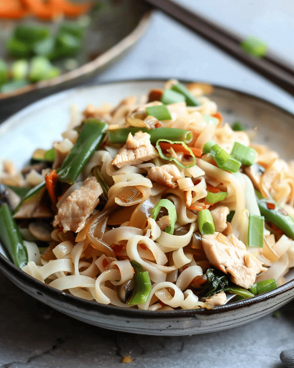 Chicken Stir Fry Shirataki Noodles