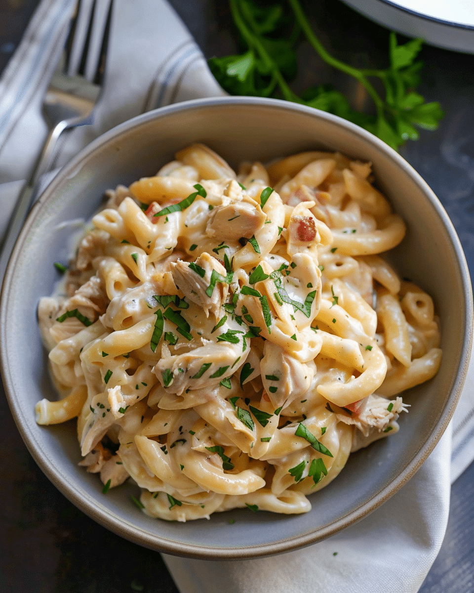 Slow Cooker Creamy Chicken Pasta
